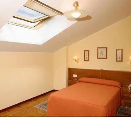 Hotel Restaurante El Manquin