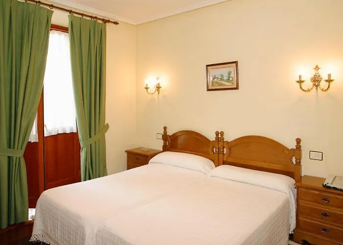 Hotel Restaurante El Manquin 2*